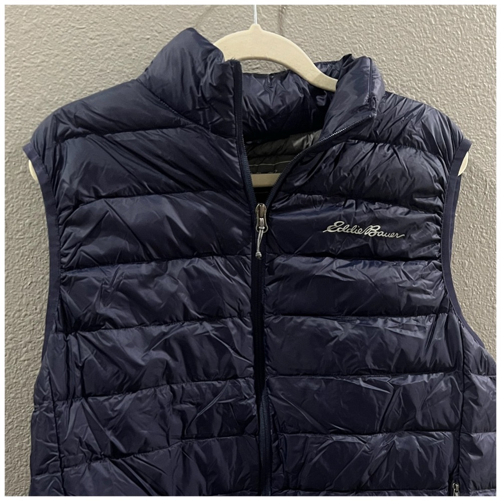 Eddie Bauer • Men's CirrusLite Down Vest - Picture 5 of 7